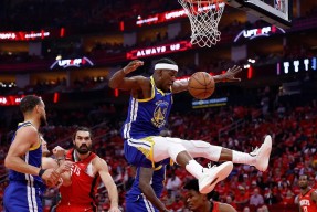 开云中国官网APP-库里连续投进105记三分