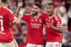 包含重磅！本菲卡主帅复盘备战葡超转会期马赛手感冰凉——社区盾节点到来，罗马内部会议纪要流出——清晨绝杀压哨的词条